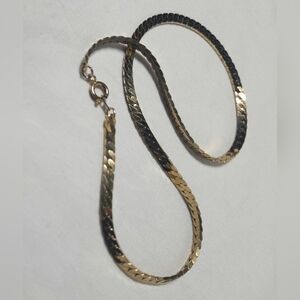 Vintage Gold Tone Necklace